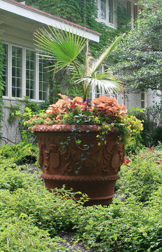Outdoor room within the formal garden